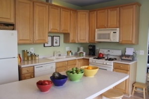 ᐅ Vinylboden in der Küche ›› Darauf unbedingt achten › Vinylboden Test